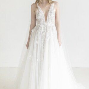 NWOT Watters Calia wedding dress